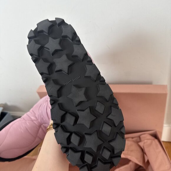 NWT Miu Miu Snow Ankle Boots Powder Pink Quilted Drawstring 39 - Picture 12 of 12